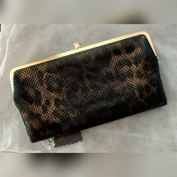 HOBO Black and Gold Textured Clutch - Picture 1 of 6